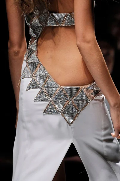 Look 182